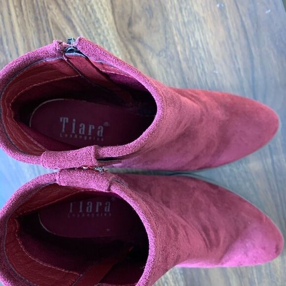 Tiara Cranberry Colored Boots with Sparkle Accent - Picture 5 of 7